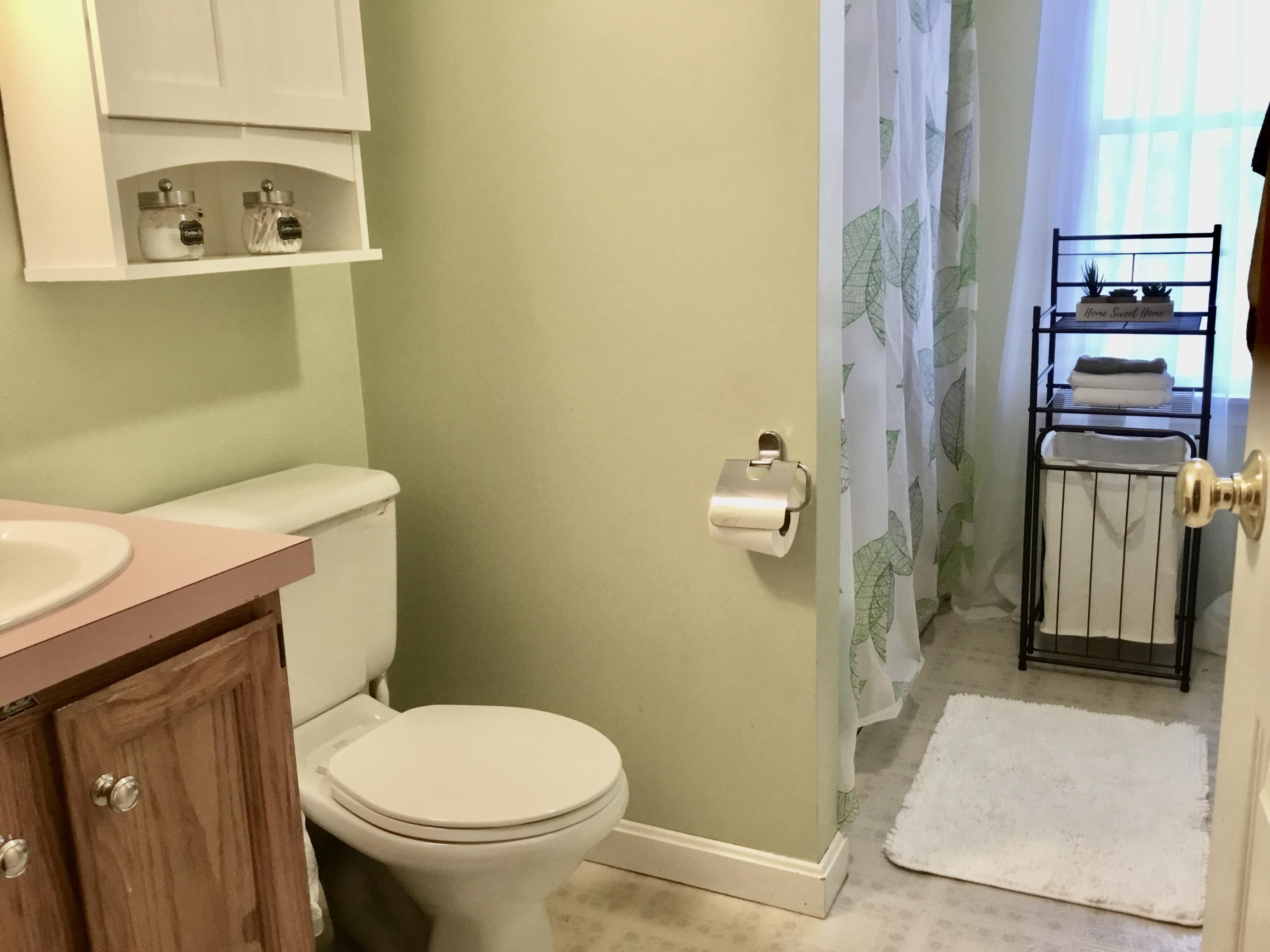 29 Ridge Top Road Cotuit, MA 02635 - Photo 13 of 21 12 29 Ridge top Upstairs Full Bath