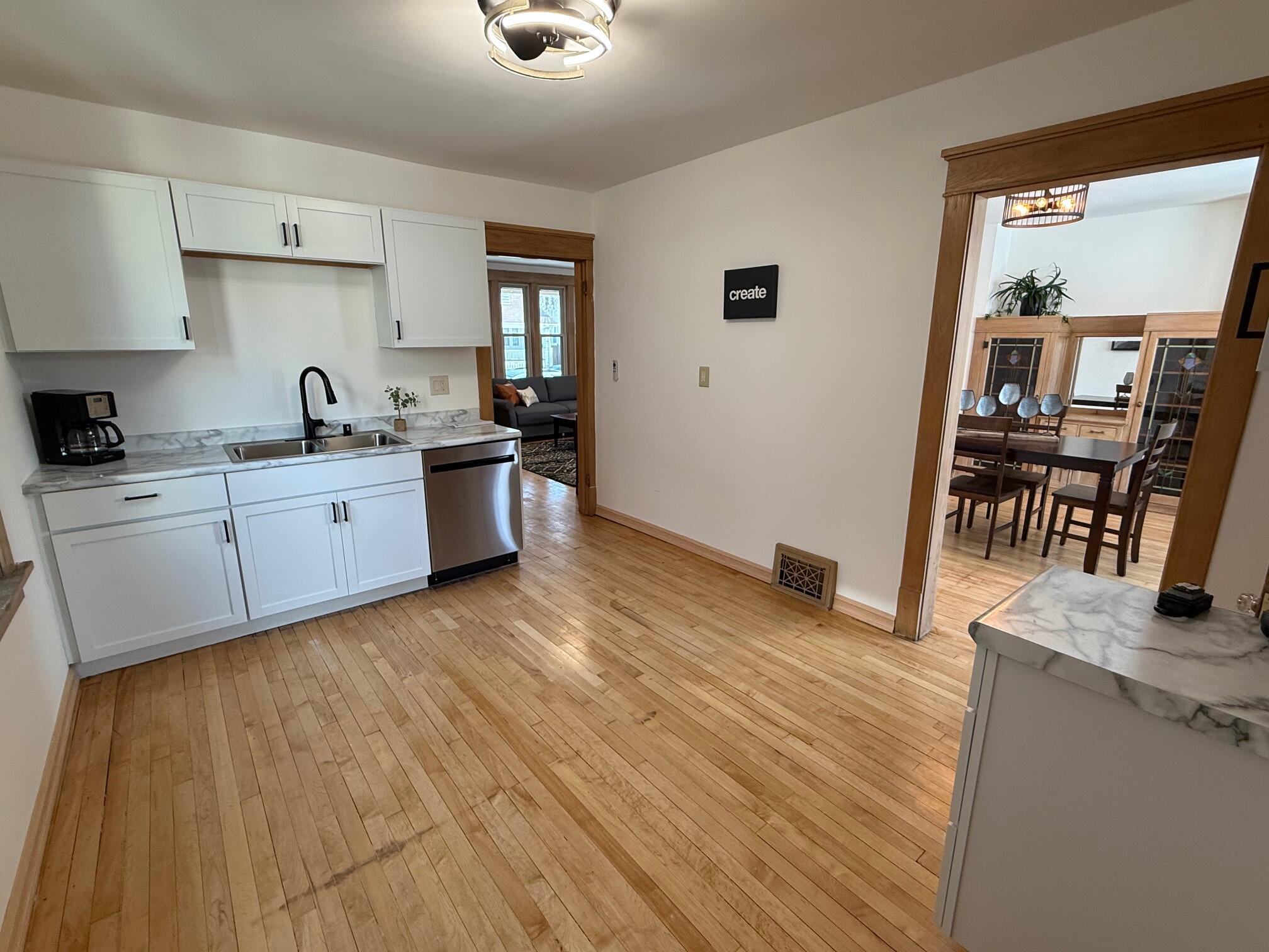 2129 South 31st Street Milwaukee, WI 53215 - Photo 21 of 57 IMG_4014