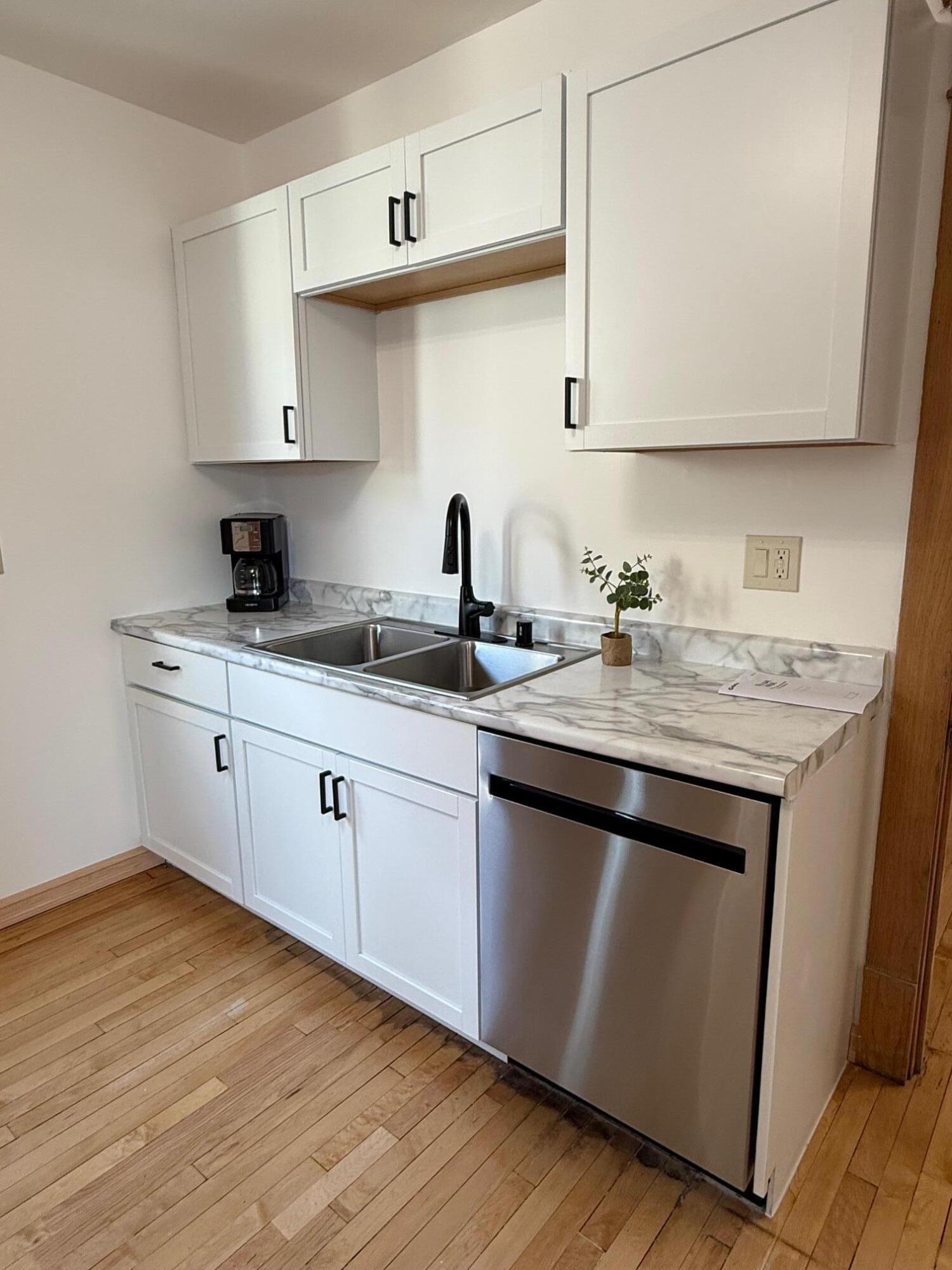 2129 South 31st Street Milwaukee, WI 53215 - Photo 22 of 57 IMG_4011