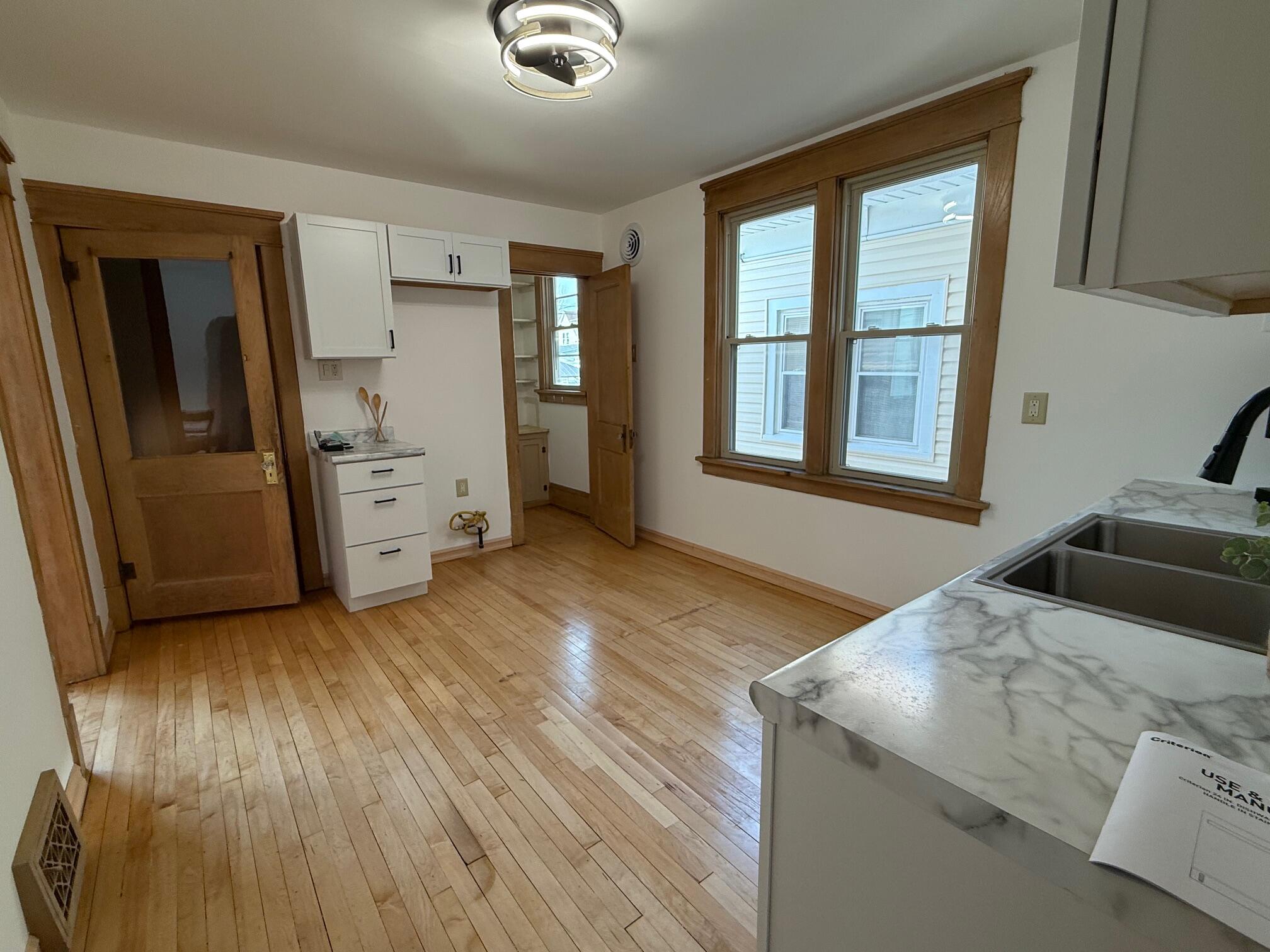 2129 South 31st Street Milwaukee, WI 53215 - Photo 23 of 57 IMG_4012