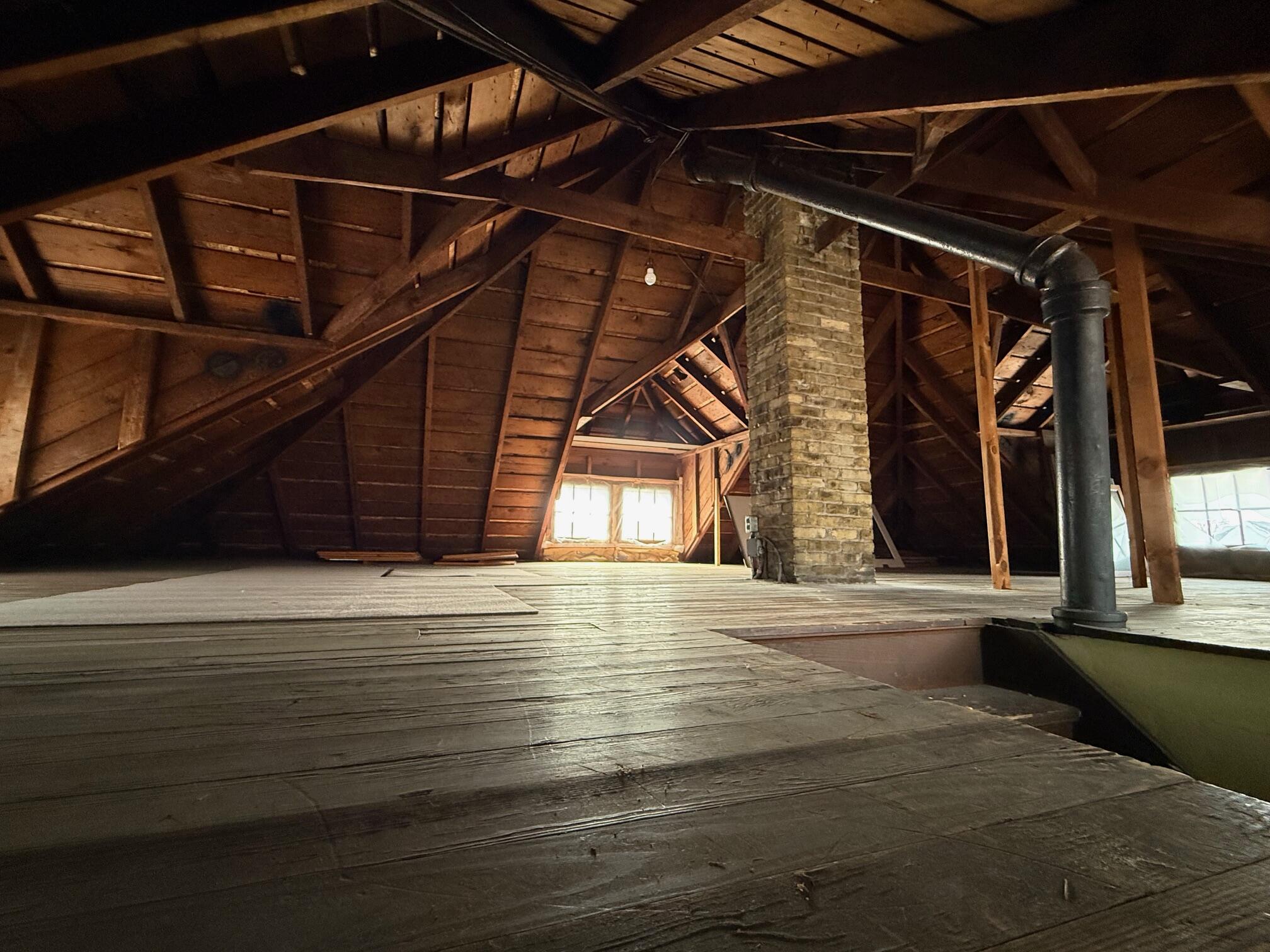 2129 South 31st Street Milwaukee, WI 53215 - Photo 44 of 57 IMG_4024