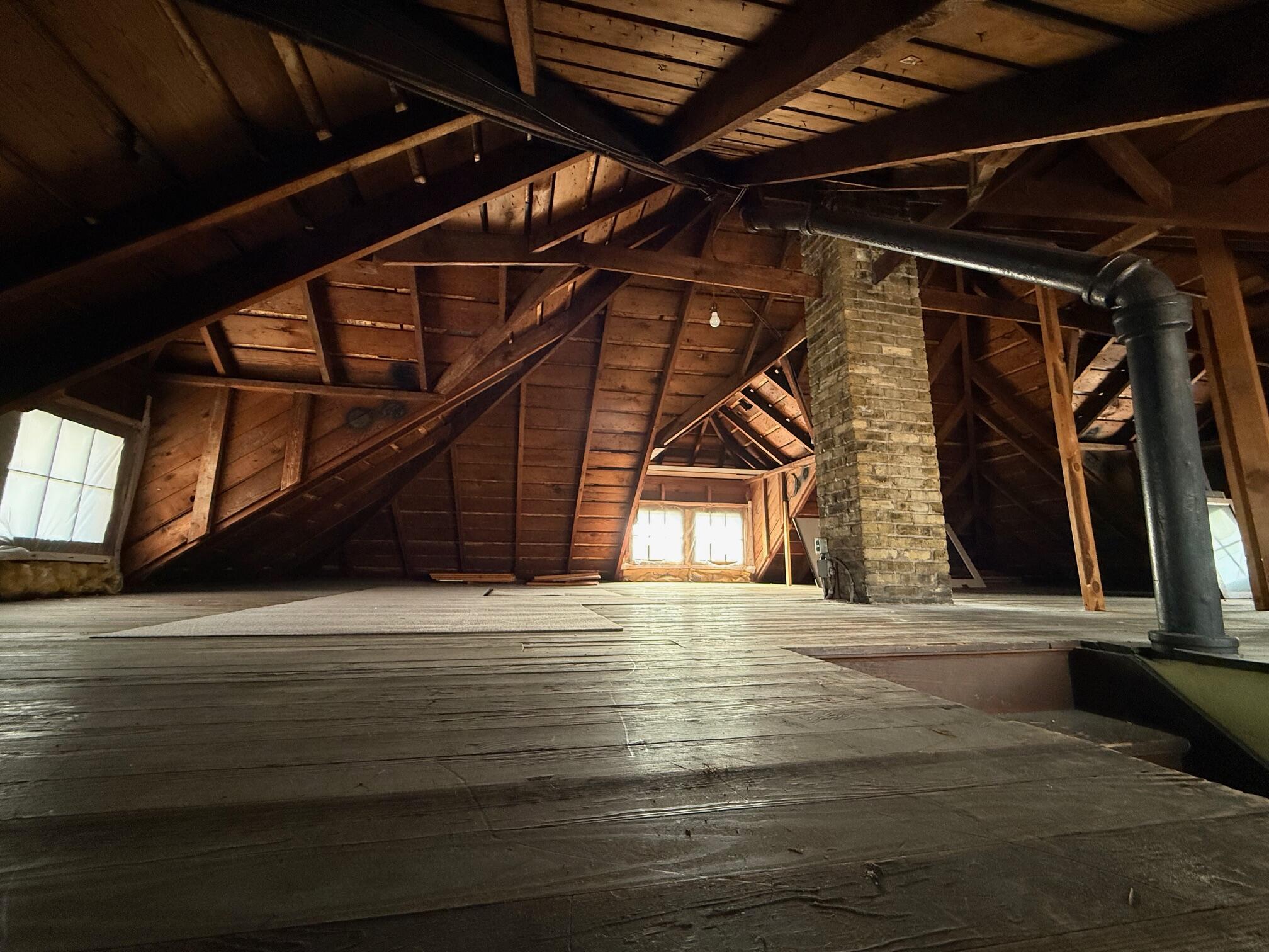 2129 South 31st Street Milwaukee, WI 53215 - Photo 45 of 57 IMG_4025