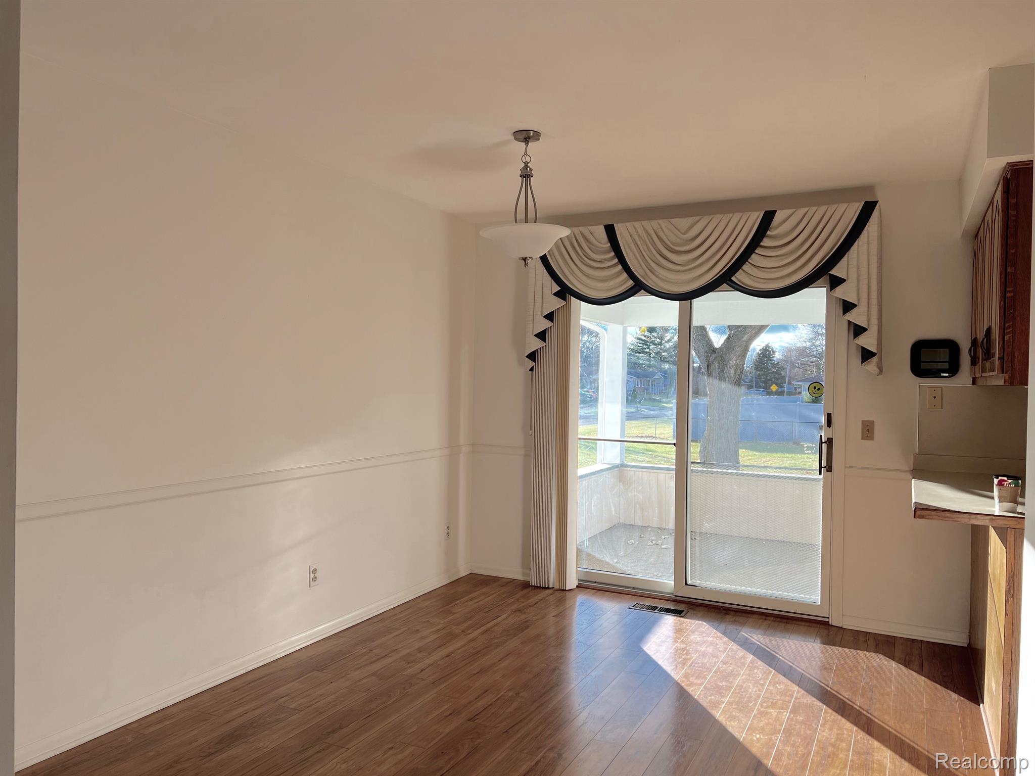 4470 Stoney Ridge Road Flint, MI 48507 - Photo 9 of 45 Gallery Image 9