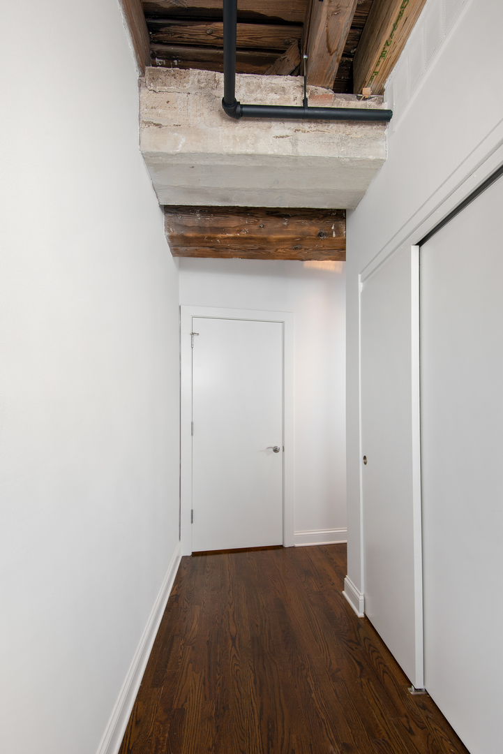 106 North Aberdeen Street, Unit 5H Chicago, IL 60607 - Photo 9 of 14
