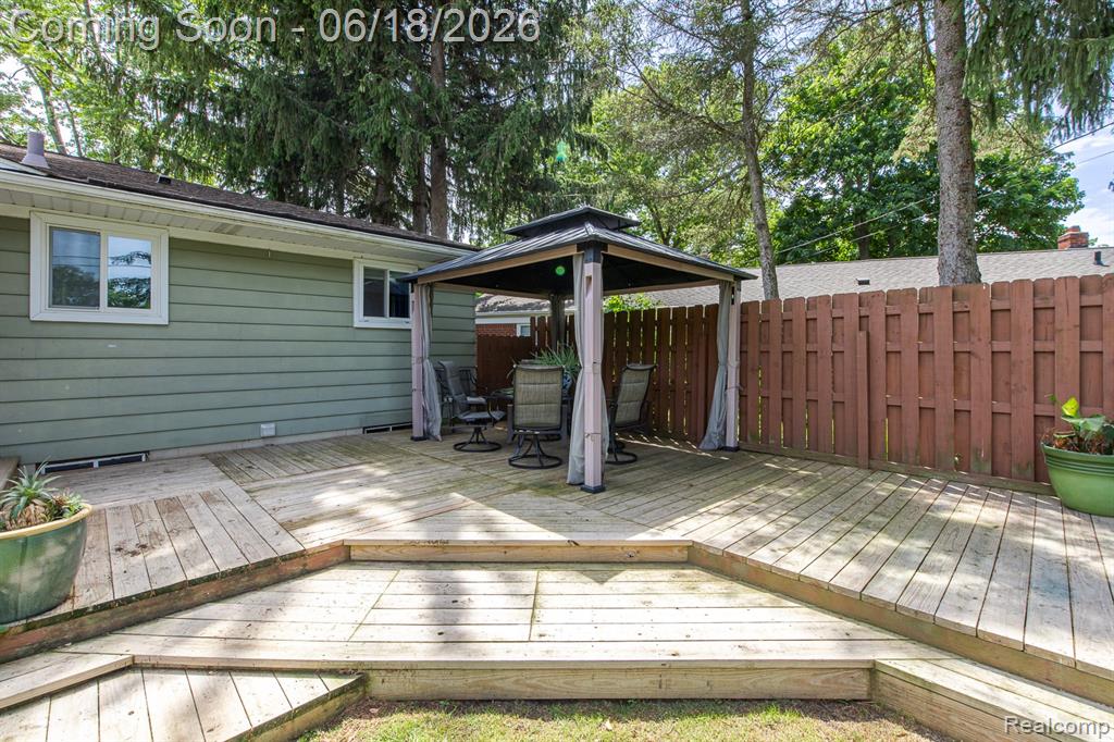 880 Joslyn Road Lake Orion, MI 48362 - Photo 41 of 45