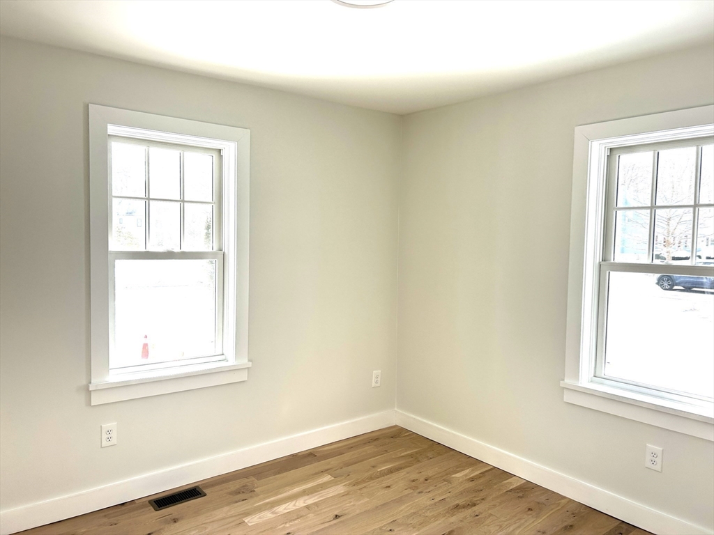 40 Prospect Street, Unit 40 Amesbury, MA 01913 - Photo 6 of 11