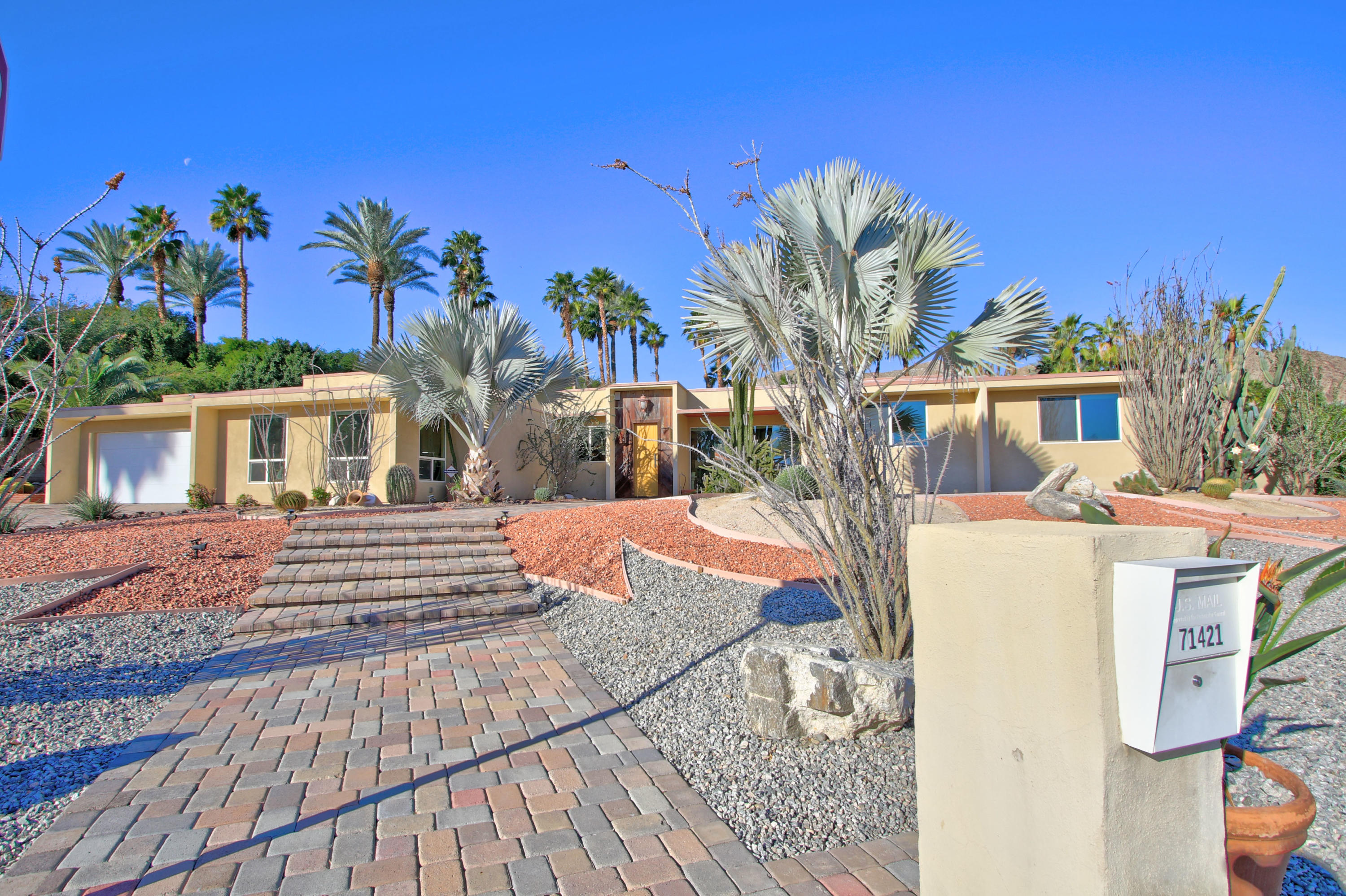 71421 Halgar Road Rancho Mirage, CA 92270 - Photo 1 of 43 WOW!