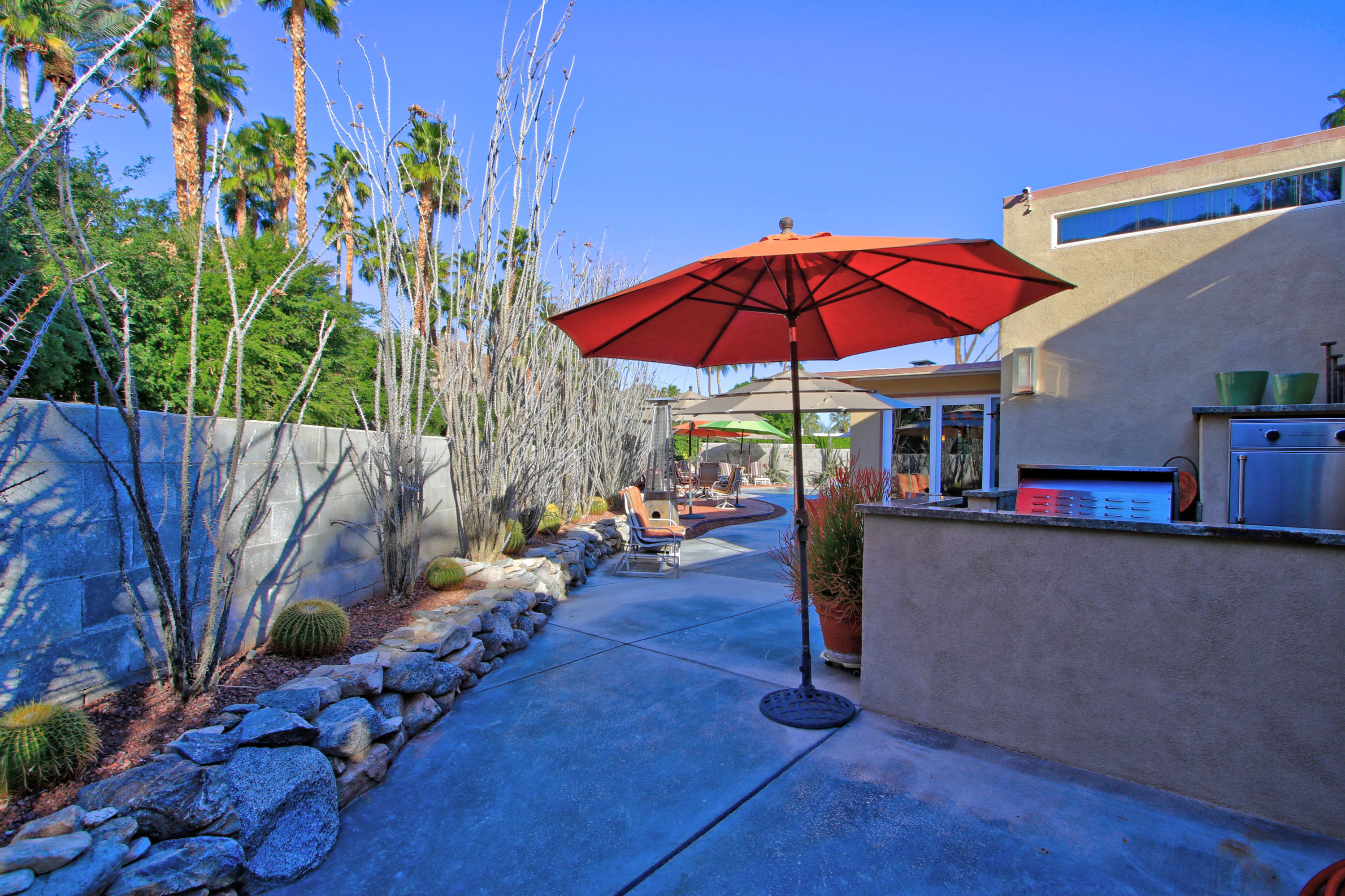 71421 Halgar Road Rancho Mirage, CA 92270 - Photo 32 of 43 READY TO COOK OUTDOORS?