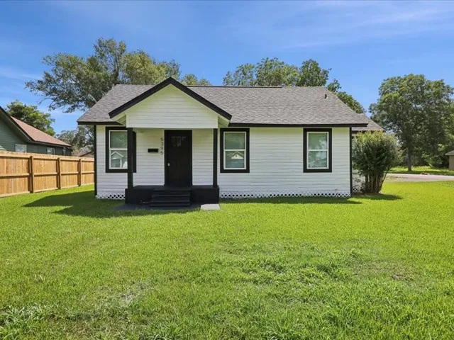 $145,000 | 5395 Fairview Avenue, Beaumont, TX 77705