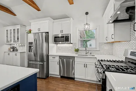 $829,000 | 163 Windsor Road, Fairfield, CT 06824