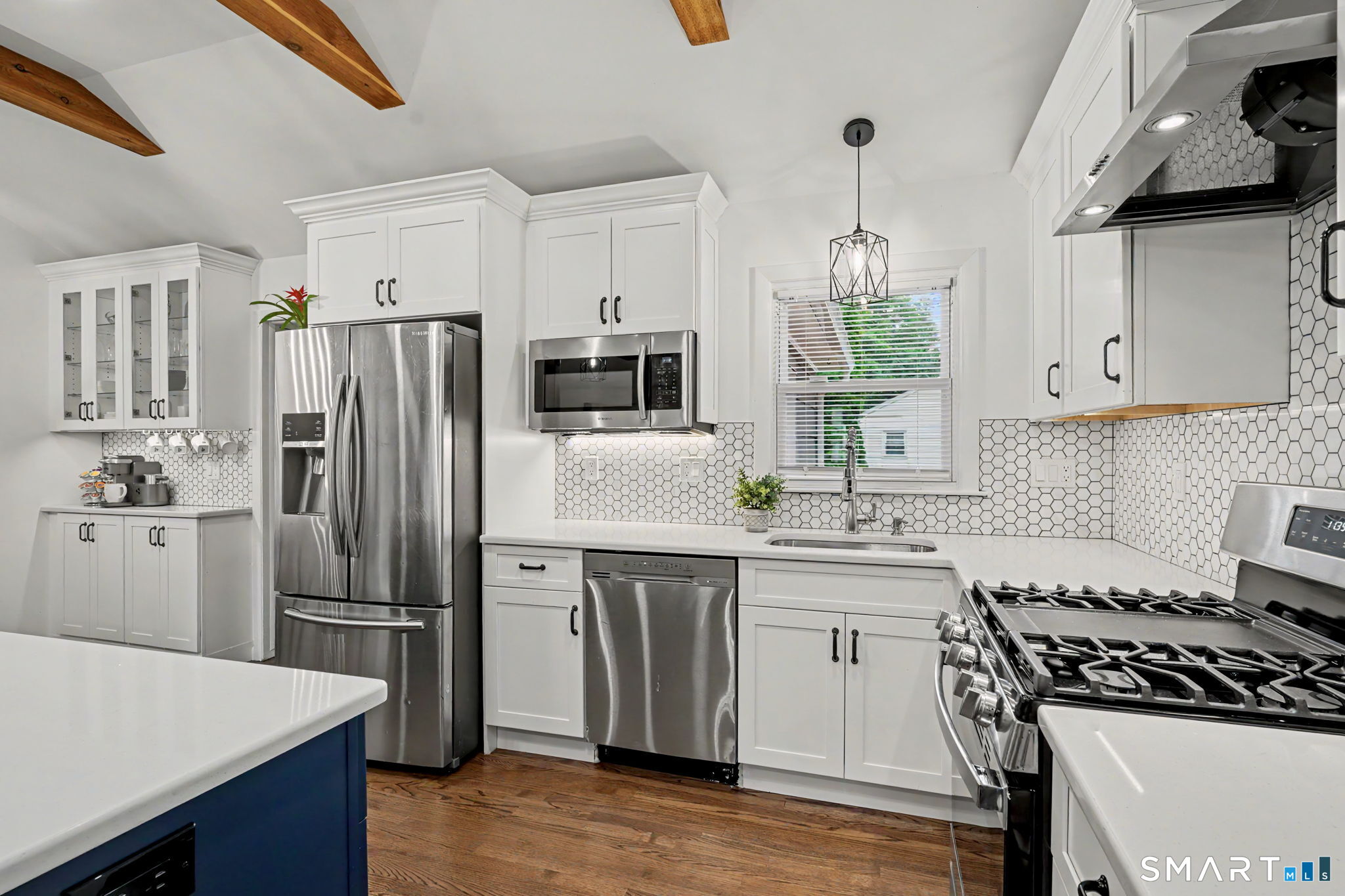 163 Windsor Road Fairfield, CT 06824 - Photo 7 of 25