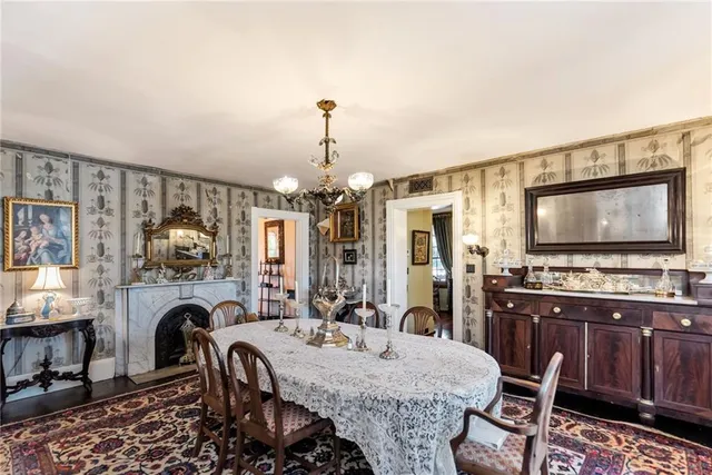 $1,265,000 | 801 Washington Street, Natchez, MS 39120