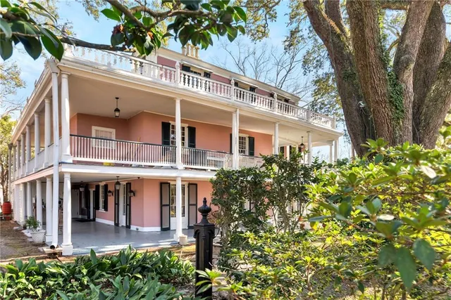 $1,265,000 | 801 Washington Street, Natchez, MS 39120