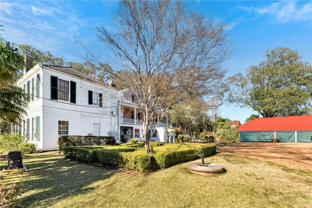 $1,265,000 | 801 Washington Street, Natchez, MS 39120