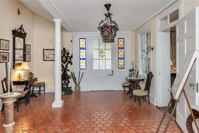 $1,265,000 | 801 Washington Street, Natchez, MS 39120