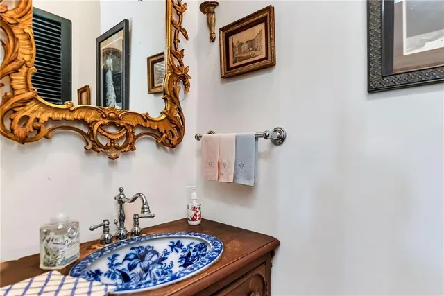 $1,265,000 | 801 Washington Street, Natchez, MS 39120