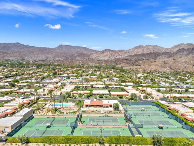 $597,000 | 48260 Center Court, Palm Desert, CA 92260