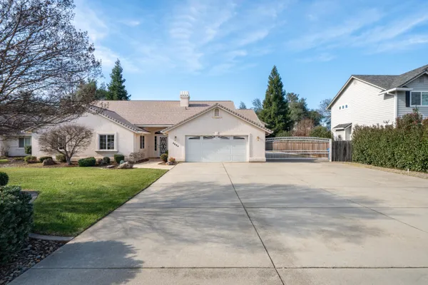 $749,000 | 4624 Columbine Drive, Redding, CA 96002