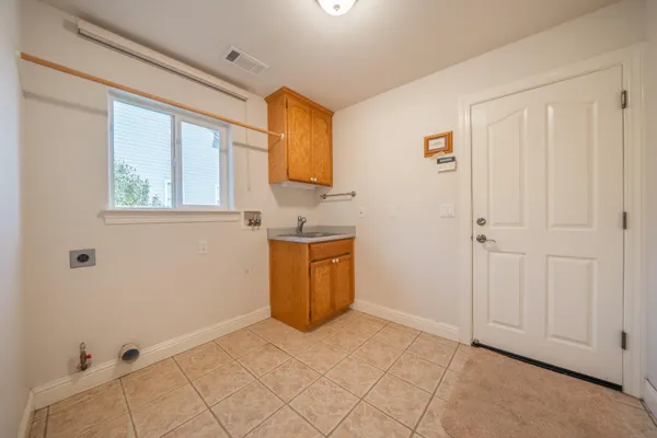 $749,000 | 4624 Columbine Drive, Redding, CA 96002