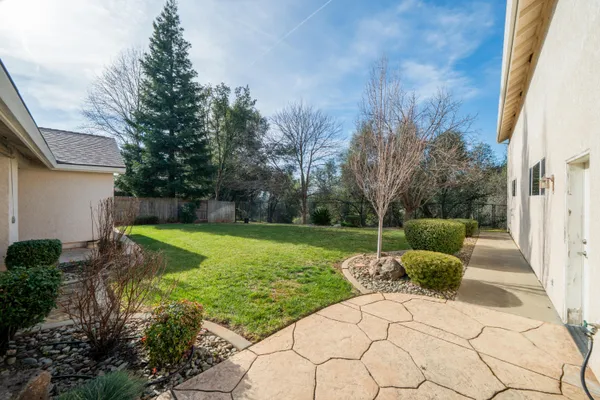 $749,000 | 4624 Columbine Drive, Redding, CA 96002