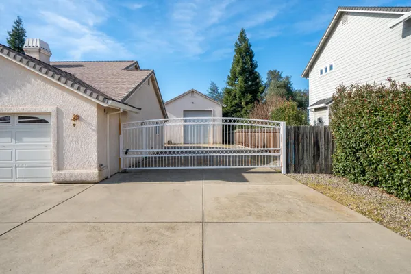 $749,000 | 4624 Columbine Drive, Redding, CA 96002