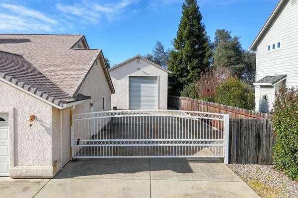 $749,000 | 4624 Columbine Drive, Redding, CA 96002