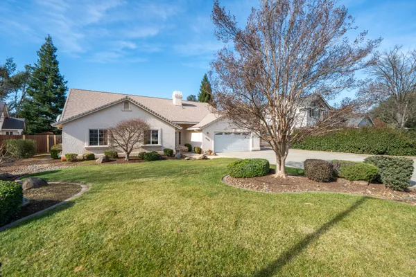 $749,000 | 4624 Columbine Drive, Redding, CA 96002