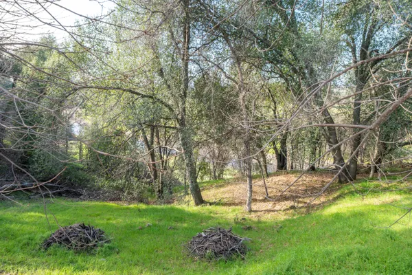 $749,000 | 4624 Columbine Drive, Redding, CA 96002