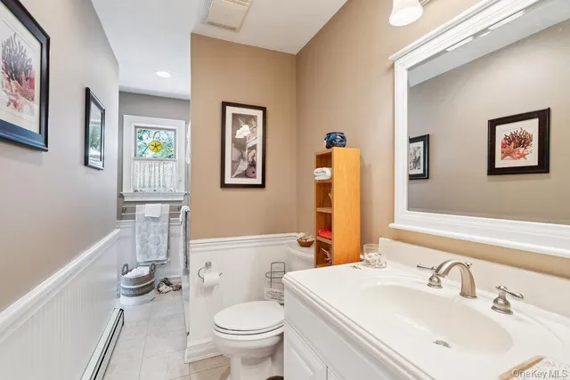 $859,000 | 243 South Dunton Avenue, East Patchogue, NY 11772