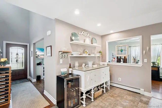 $859,000 | 243 South Dunton Avenue, East Patchogue, NY 11772