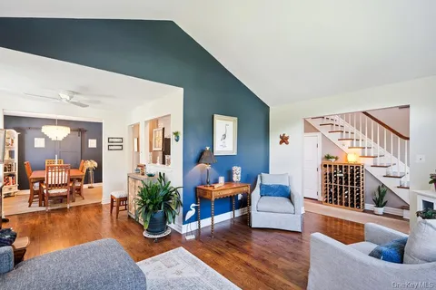 $859,000 | 243 South Dunton Avenue, East Patchogue, NY 11772