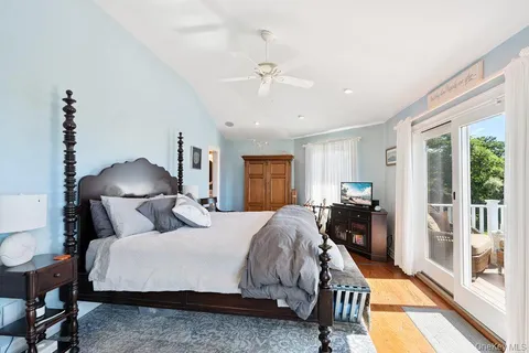 $859,000 | 243 South Dunton Avenue, East Patchogue, NY 11772