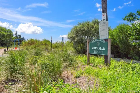 $859,000 | 243 South Dunton Avenue, East Patchogue, NY 11772