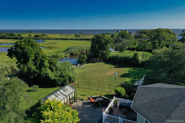 $859,000 | 243 South Dunton Avenue, East Patchogue, NY 11772