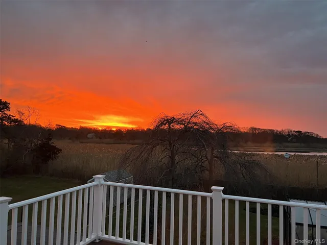 $859,000 | 243 South Dunton Avenue, East Patchogue, NY 11772