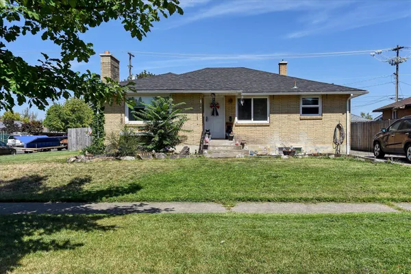 $389,000 | 301 East Ermina Avenue, Spokane, WA 99207