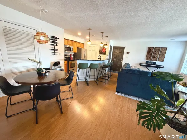$1,900 | 1 Forest Glen Circle, Unit 13, Middletown, CT 06457