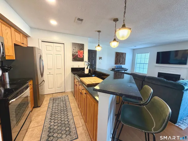 $1,900 | 1 Forest Glen Circle, Unit 13, Middletown, CT 06457