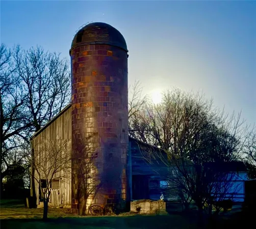 $269,500 | 24507 Welch Road, Maryville, MO 64468
