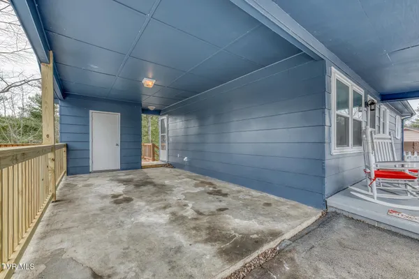 $214,500 | 502 Hospital Hill Lane, Mountain City, TN 37683