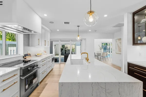 $15,000 | 735 Northeast 6th Street, Boca Raton, FL 33432