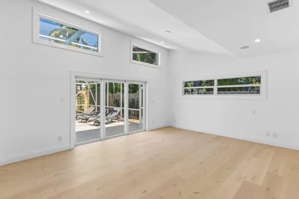 $15,000 | 735 Northeast 6th Street, Boca Raton, FL 33432