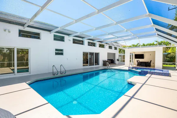 $15,000 | 735 Northeast 6th Street, Boca Raton, FL 33432