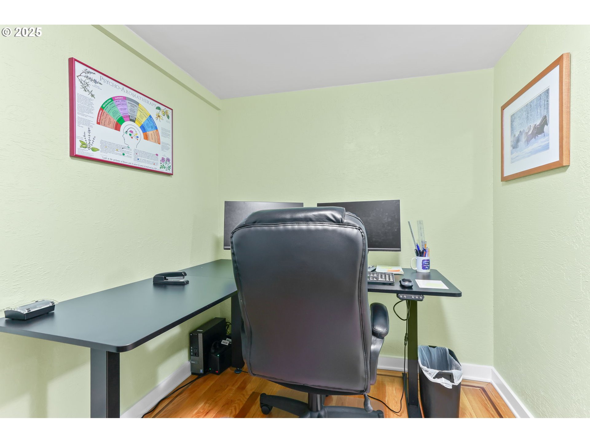 26011 South Morgan Road Estacada, OR 97023 - Photo 14 of 48 a view of workspace with furniture