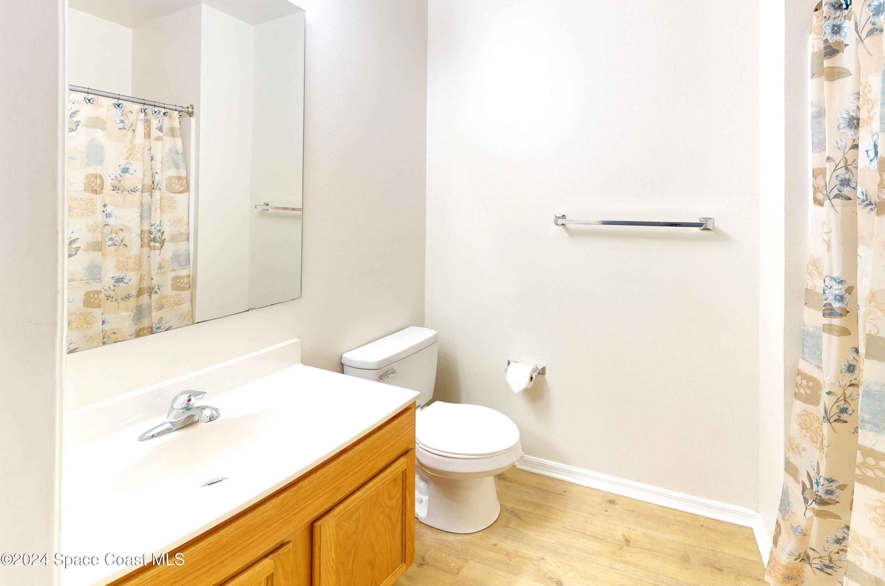 531 Scenic Road Palm Bay, FL 32908 - Photo 17 of 28 531-Scenic-Rd-SW-Bathroom