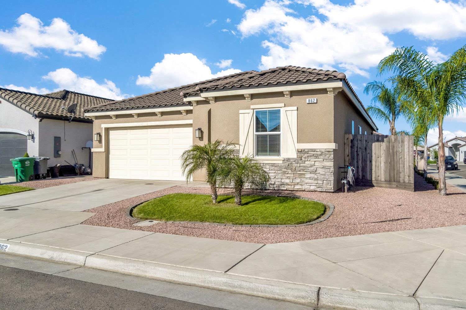 862 Bolinas Way Madera, CA 93637 - Photo 2 of 42