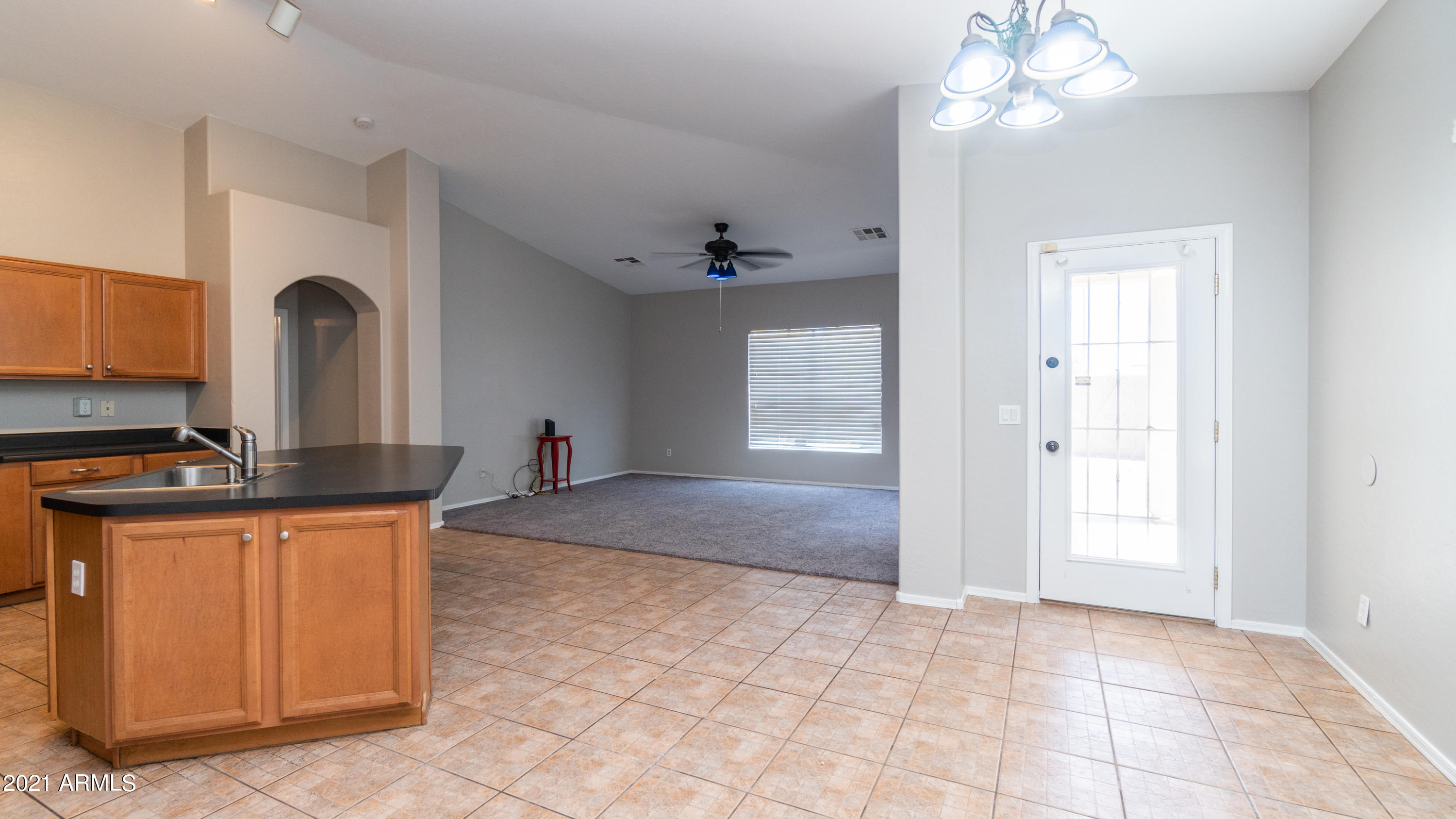 14843 West Wethersfield Road Surprise, AZ 85379 - Photo 5 of 28 Kitchen