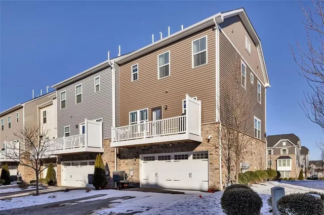 $429,900 | 608 Amarth Lane, Cranberry Township, PA 16066