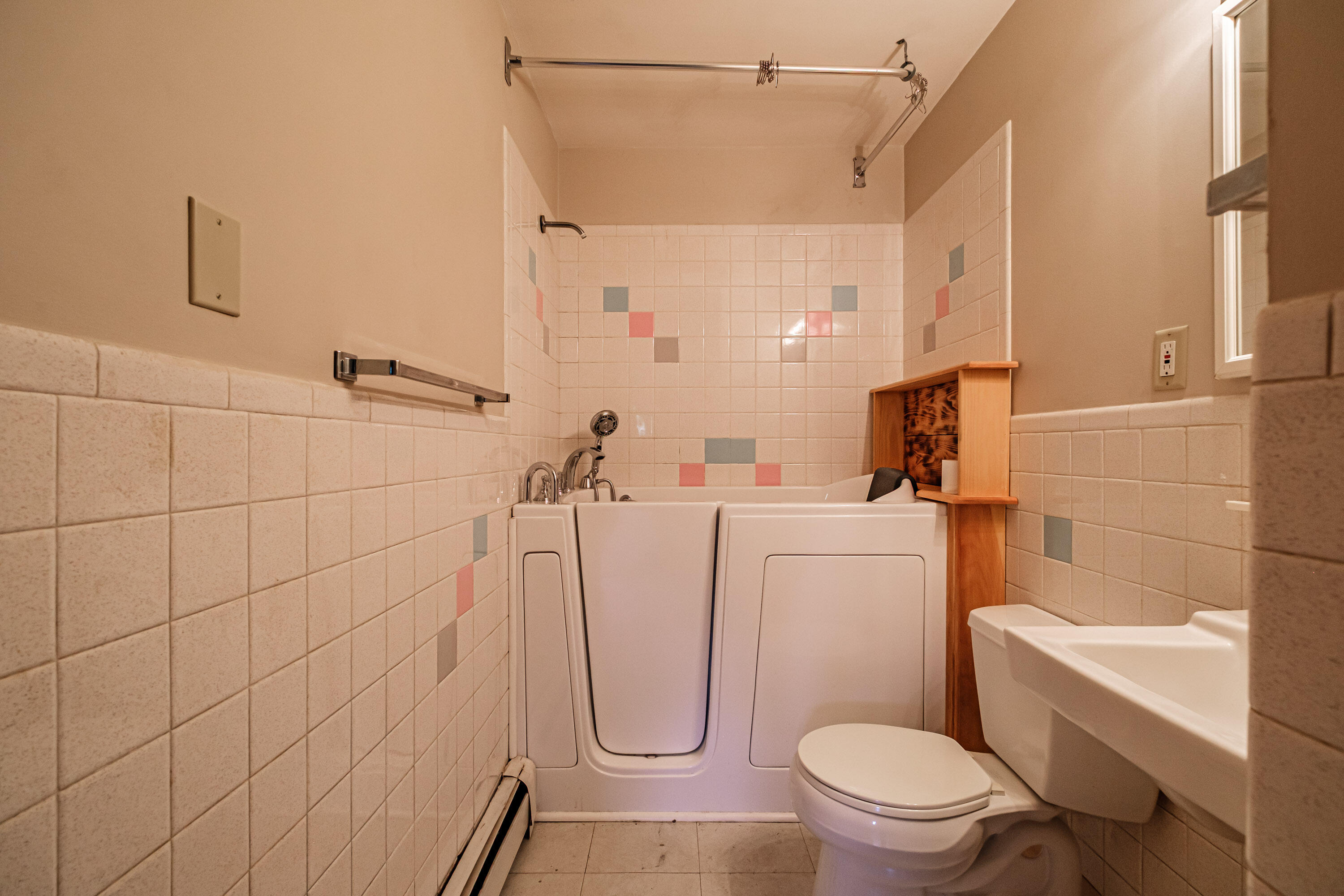 3 Fortier Road Lewiston, ME 04240 - Photo 14 of 71 bathroom - side 5