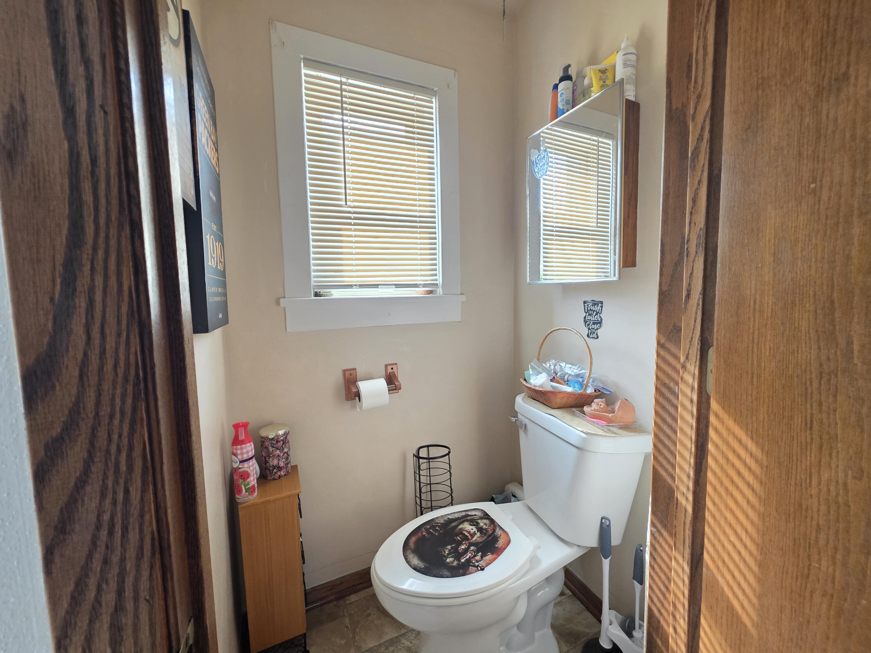 915 Cleveland Street Watertown, WI 53098 - Photo 11 of 24 20251016_140519